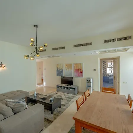 Spacious Apartment With Roof Terrace In Abu Tig Marina Mb5-2-102
